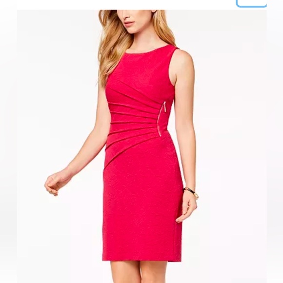 Ivanka Trump
Textured Starburst Sheath Dress - Picture 2 of 8